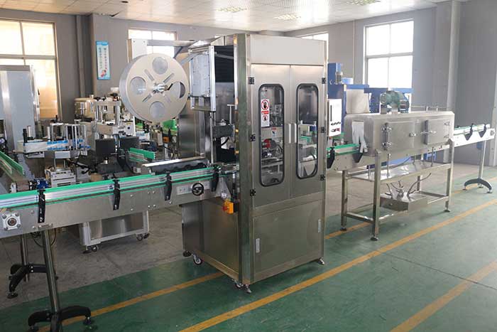 shrink-sleeve-labeling-machine-1